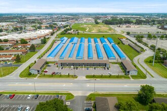 Building Photo - 1630 Greentree Blvd