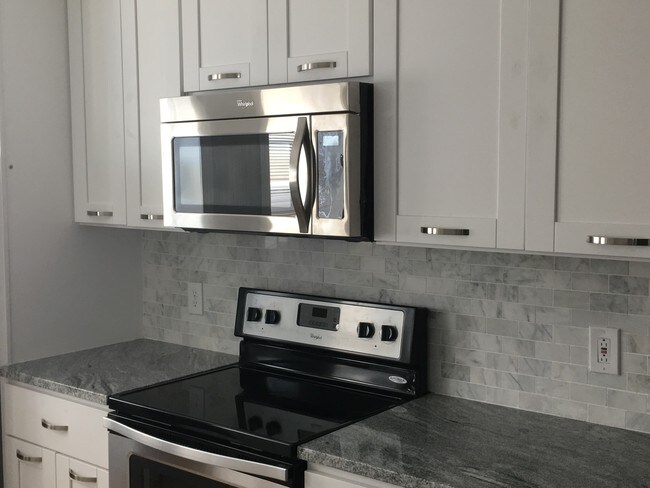 Foto del edificio - 846 48th St NE