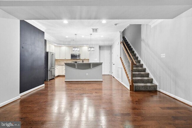 Foto del edificio - 7420 Brunson Cir