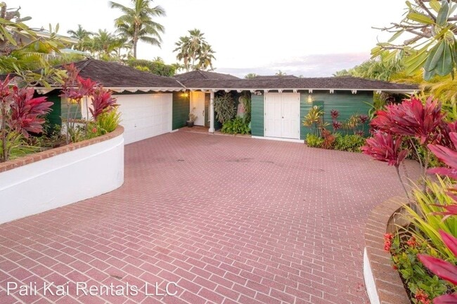 Building Photo - 4 br, 3 bath House - 176 W. Ikea Kai Place