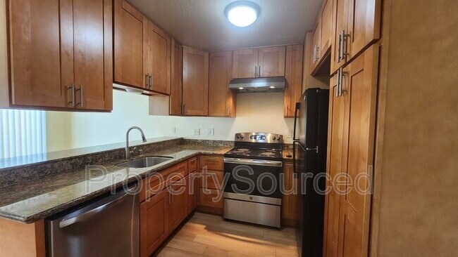 Building Photo - 4202 Solar Cir