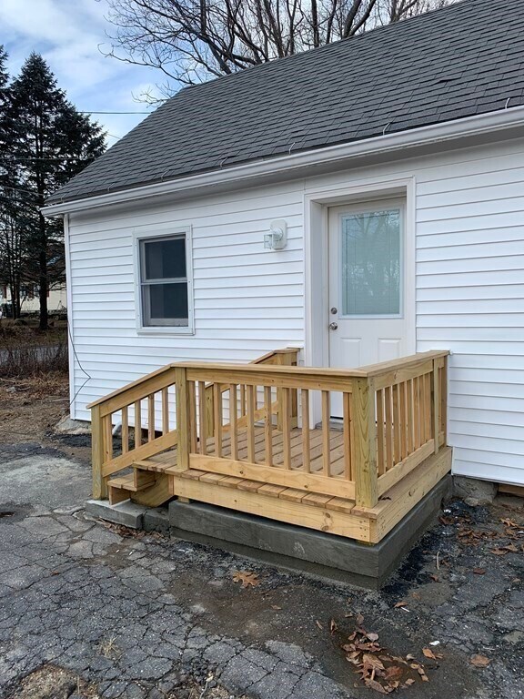 130 Pond St, Uxbridge, MA 01569 House Rental in Uxbridge, MA