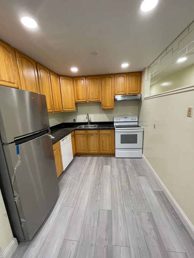 Foto principal - 142 22nd Ave