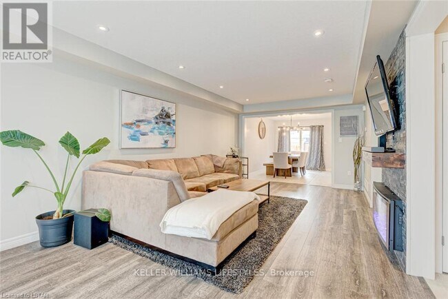 Photo du bâtiment - 1236 Riverbend Rd