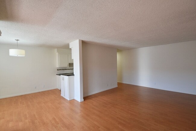 Building Photo - 5036 Coldwater Canyon Ave