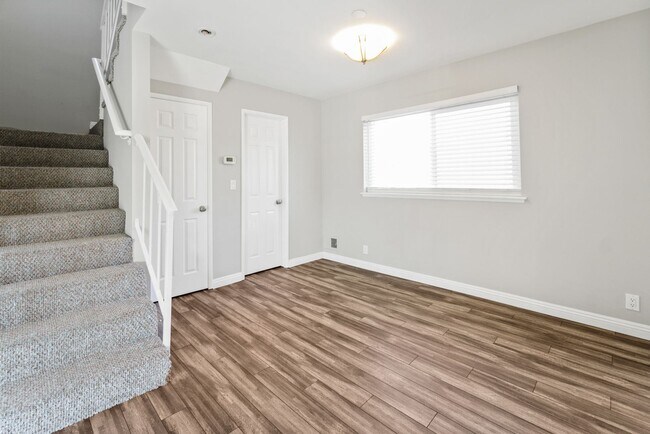 Building Photo - 2 br, 2.5 bath House - 1421 Superior Avenu...