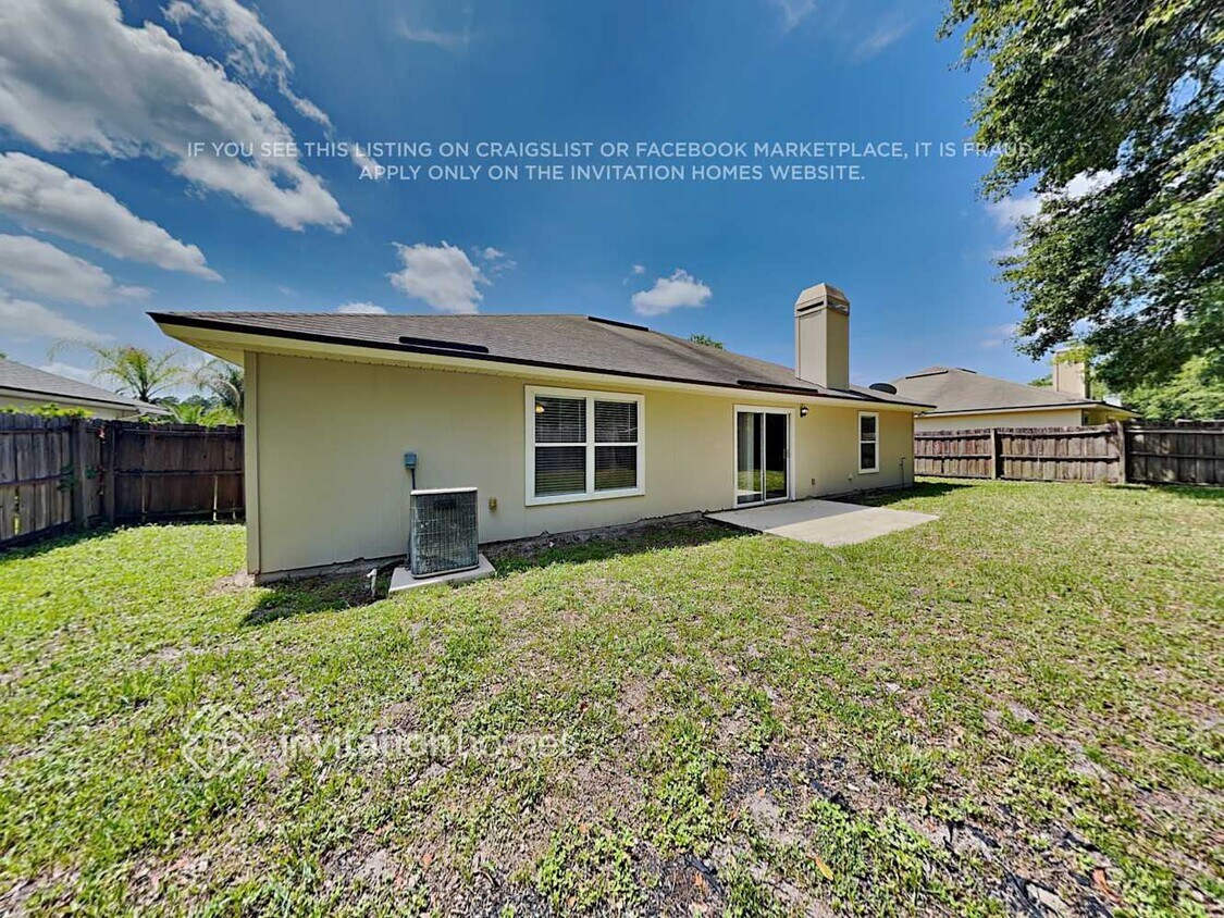 Building Photo - 14188 Crestwick Dr W