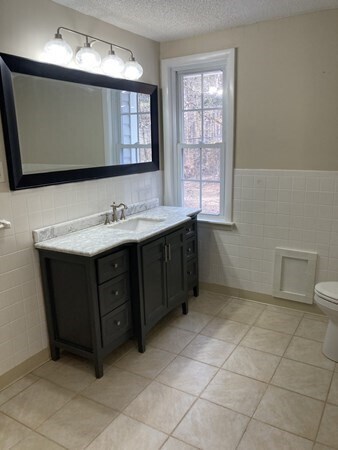 Foto del edificio - 80 Carmel Rd