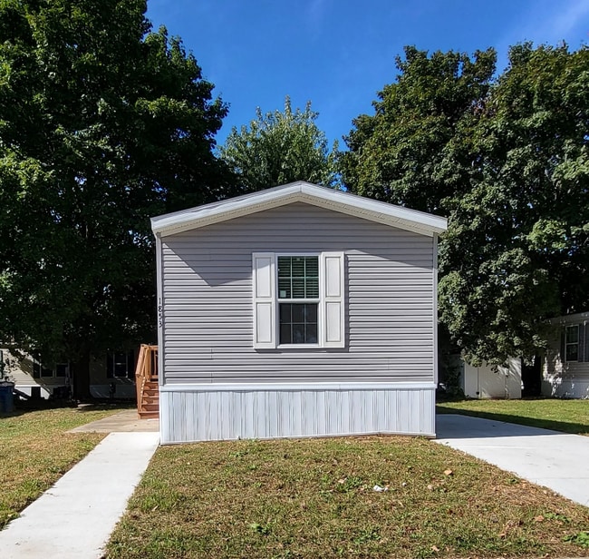 Building Photo - 1853 Collins Ct