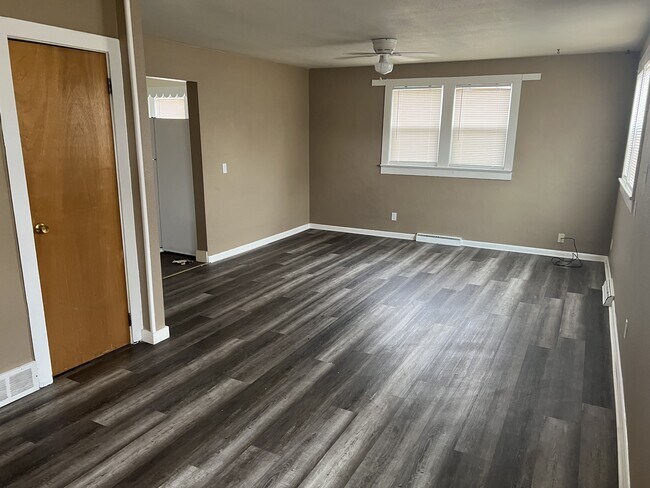 Foto del edificio - 921 E 8th Ave