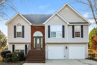 Building Photo - 200 River View Ct