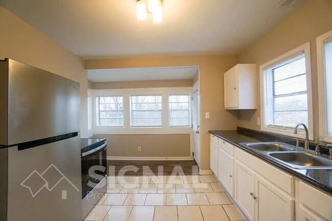 Building Photo - 1932 Portage Ave