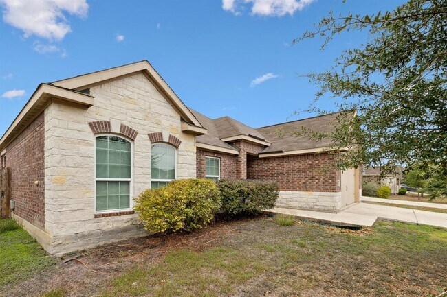 Foto del edificio - 1204 Twin Estates Dr