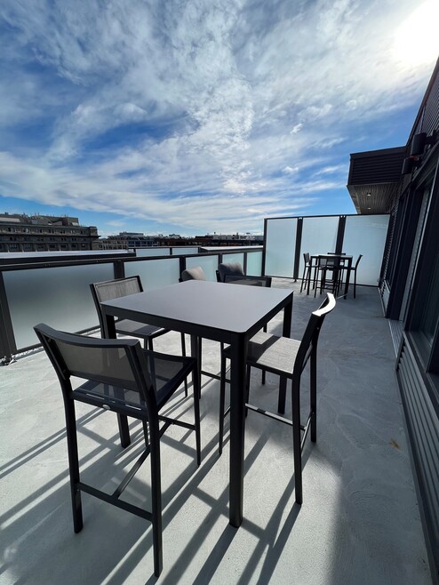 Building Photo - King Street Appartements