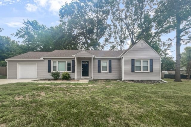 Foto principal - 613 N Logan St