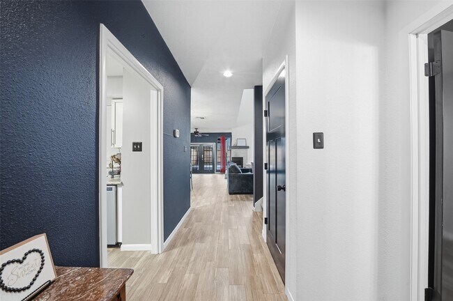 Foto del edificio - 3226 Poe Dr