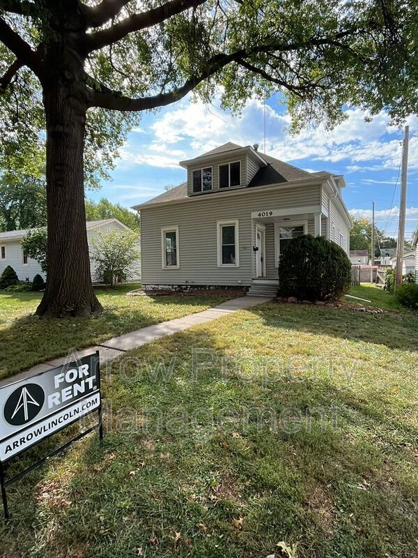 Primary Photo - 4019 Lenox Avenue
