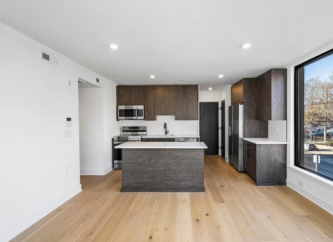 Photo - 1800 W Girard Ave Apartment