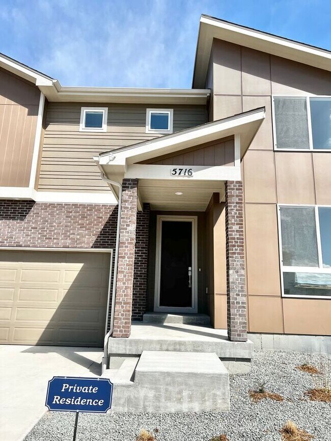Building Photo - Gorgeous New Build 4 Bed 2 1/2 Bath in Tim...