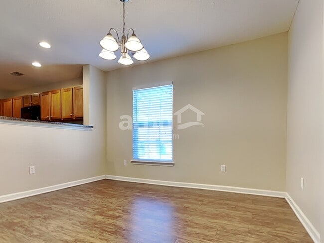 Foto del edificio - 1067 Briar Rose Ln