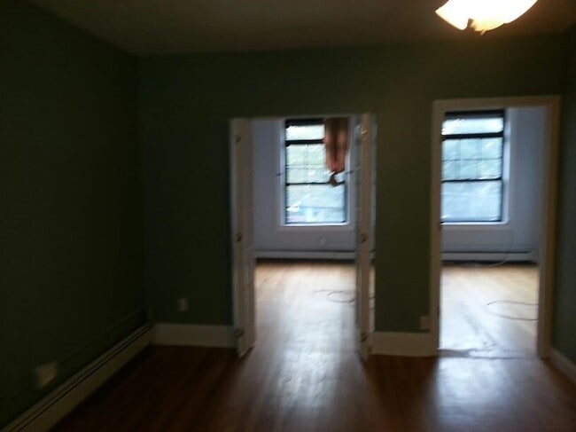 Building Photo - 421 Garden St