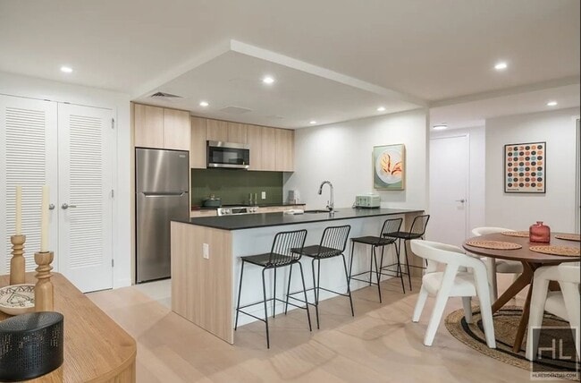 Building Photo - 975 Nostrand Ave