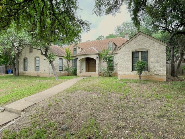 Building Photo - 1500 Breezeknoll Cir