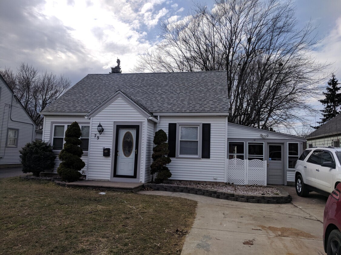 Primary Photo - 79 Wood Rd