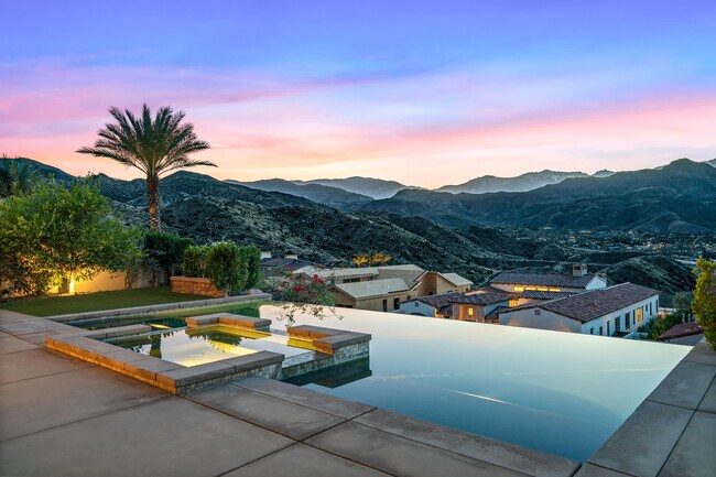 Foto del edificio - 43 Mount San Jacinto Cir