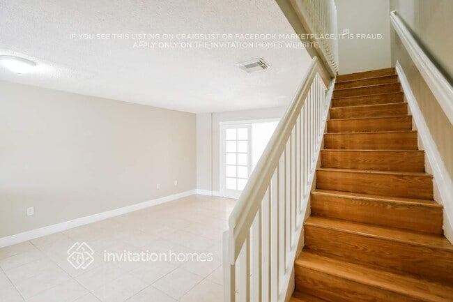 Building Photo - 12621 NW 11th Ln