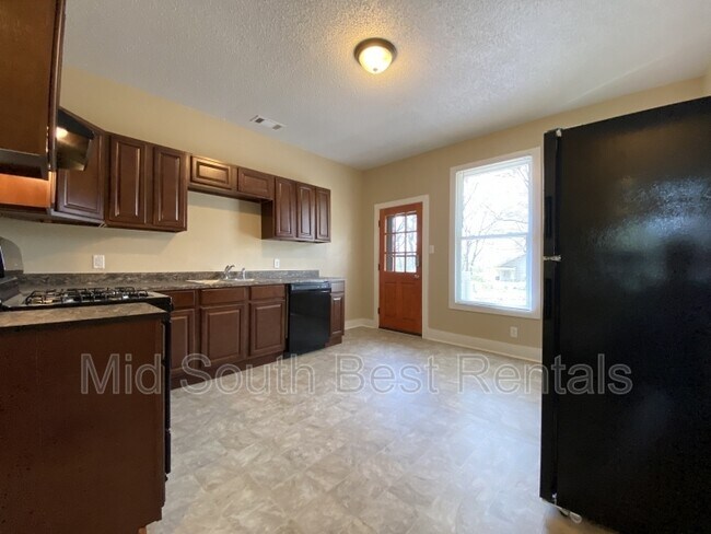 Foto del edificio - 702 W 23rd St