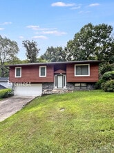 Building Photo - 2012 White Haven Dr