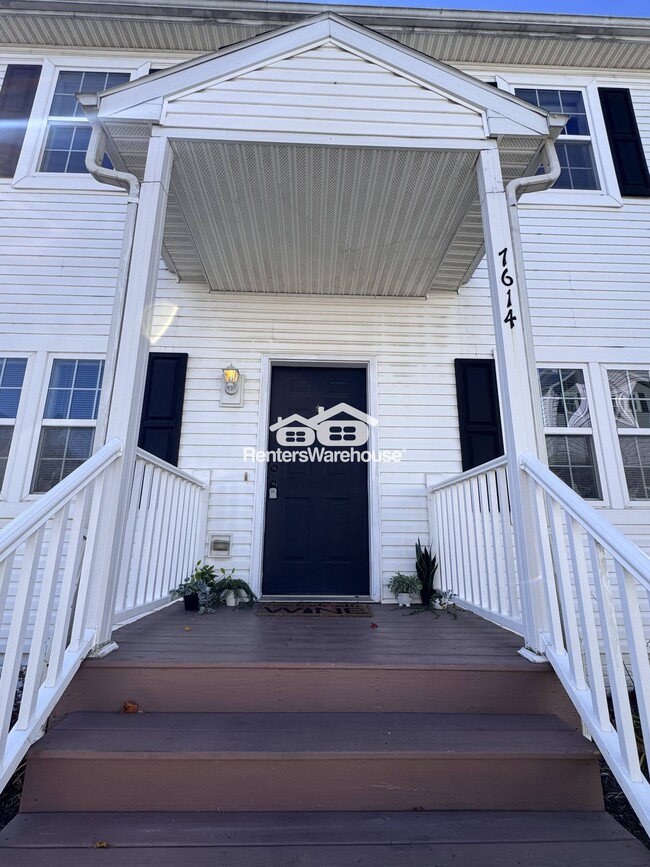 Foto del edificio - 7614 Bluff Point Ln