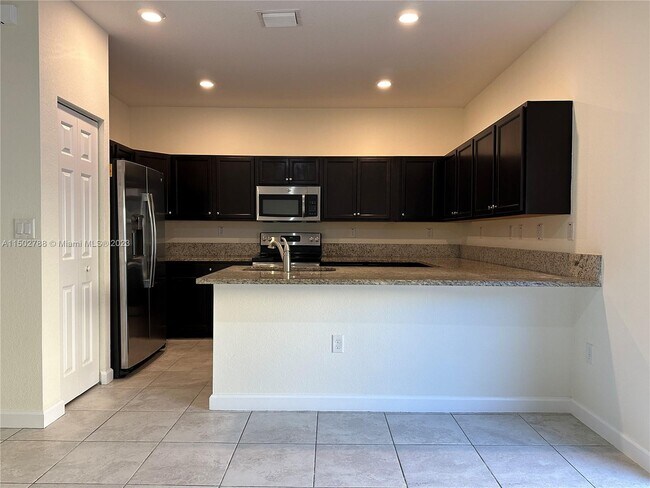 Foto del edificio - 9263 W 33rd Ln