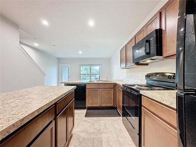 Building Photo - 409 Sedgewick Dr