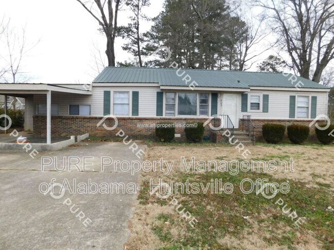Building Photo - 805 Jackson Dr