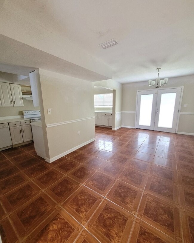 Foto del edificio - 8130 Lillian Hwy