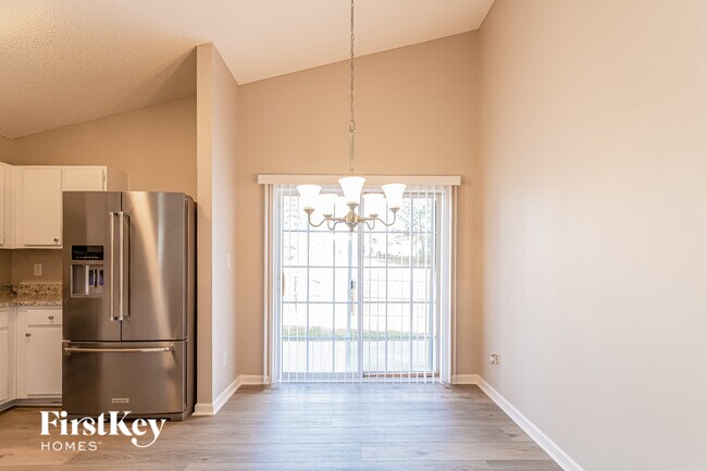 Foto del edificio - 4952 Silverdene St