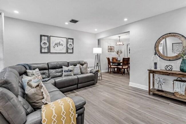 Foto del edificio - 590 E 19th St