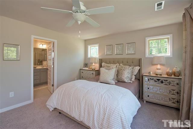 Foto del edificio - 1106 Urbane Ct