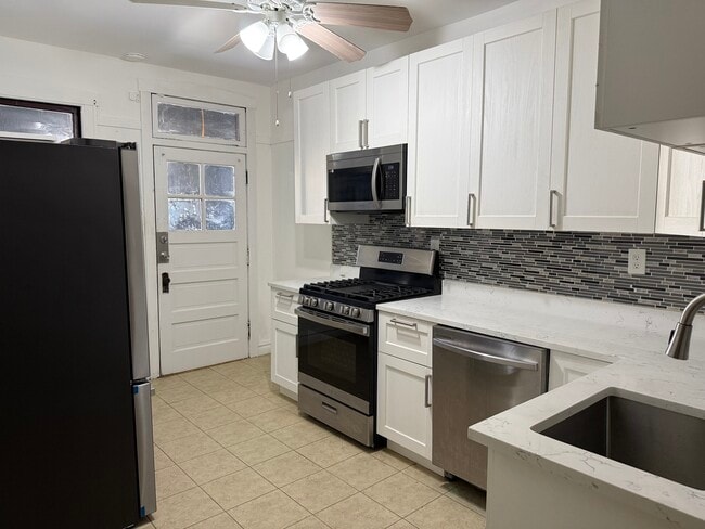 Foto del edificio - 2602 W 47th St