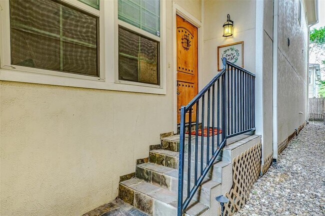 Foto del edificio - 5710 Darling St