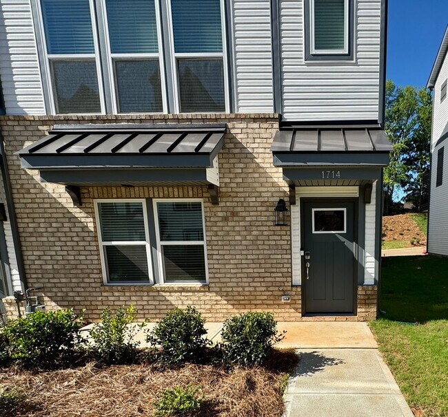 Building Photo - Beautiful, New Construction, 3-Story, 4BR/...