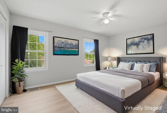 Foto del edificio - 7739 Tiverton Dr