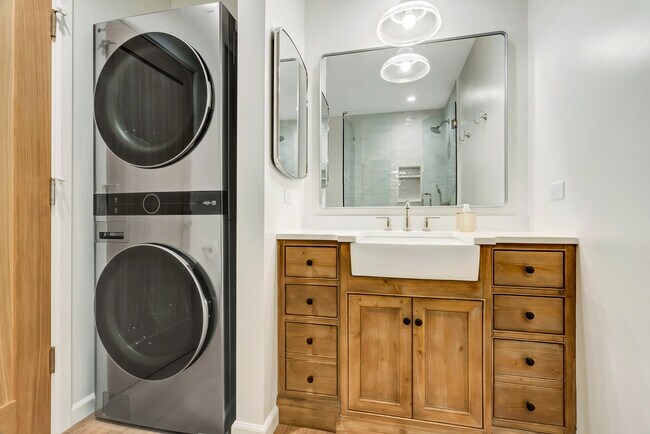 Foto del edificio - 1288 Uppingham Dr