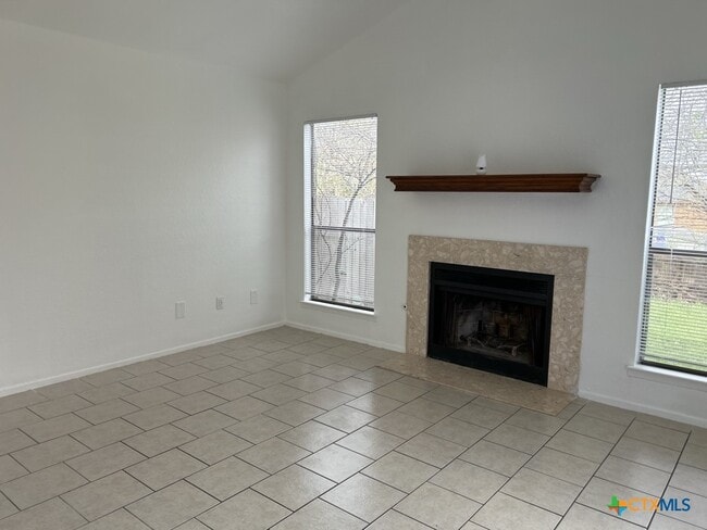 Foto del edificio - 1218 Westway Cir