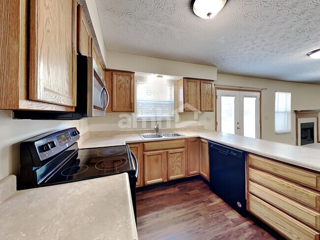 Foto del edificio - 2661 Hardwood Ave