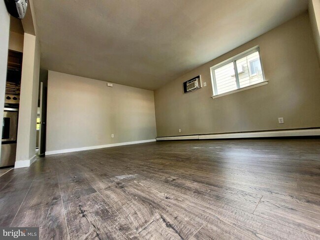Foto del edificio - 2614 Parkside Terrace