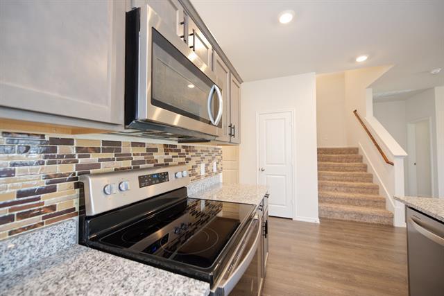 Foto del edificio - 6225 Bracken Dr