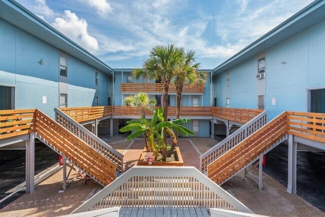 Foto del edificio - 610 Ferry Rd